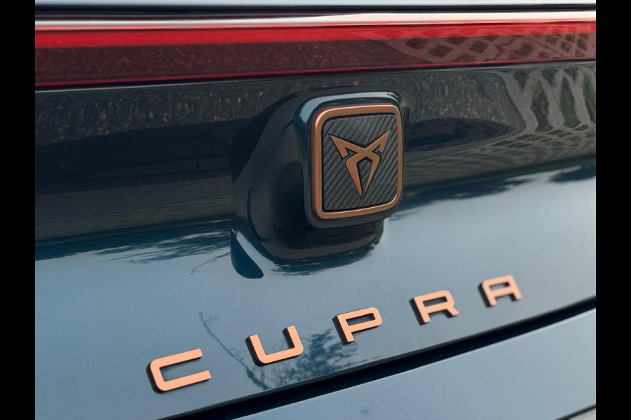 CUPRA Born Copper Edition One 62 kWh, 1e eigenaar,panoramadak, 20 inch, camera, LED verlichting , alle opties,NL auto met nap