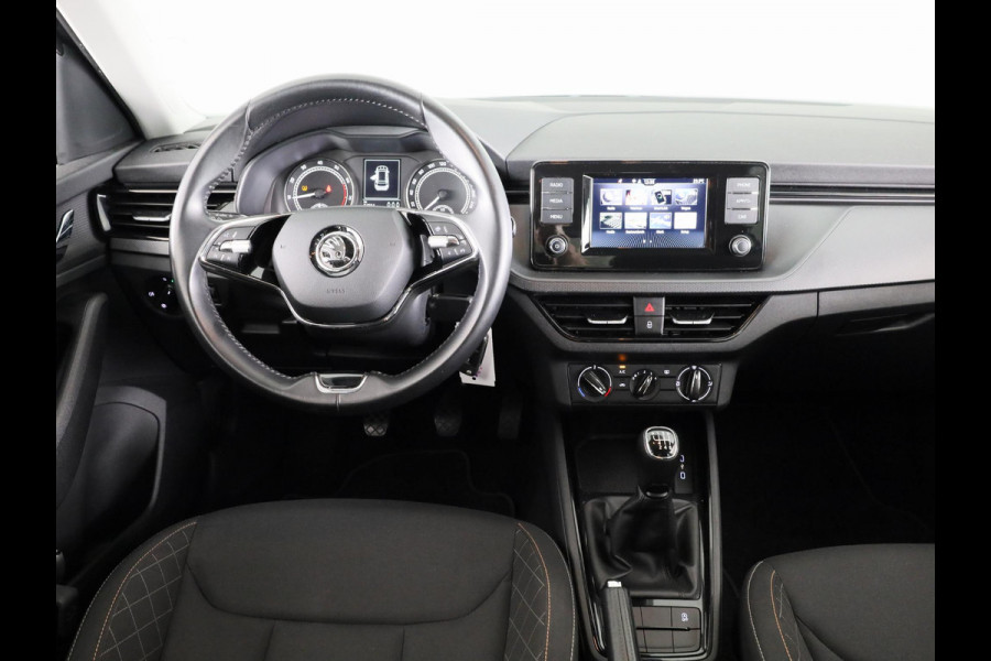 Škoda Kamiq 1.0 TSI Ambition 110 pk | Navigatie via App | Parkeersensoren achter | Apple Carplay/Android Auto | Cruise control | LED koplampen |