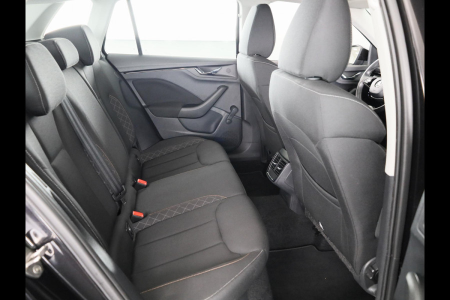 Škoda Kamiq 1.0 TSI Ambition 110 pk | Navigatie via App | Parkeersensoren achter | Apple Carplay/Android Auto | Cruise control | LED koplampen |