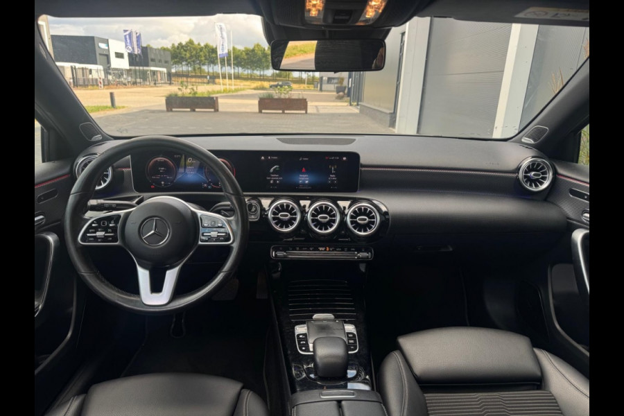 Mercedes-Benz A-Klasse 220 AMG M2020 PANO NAVI CAMERA PDC SPORTVELGEN
