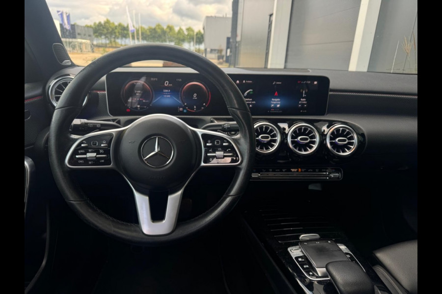 Mercedes-Benz A-Klasse 220 AMG M2020 PANO NAVI CAMERA PDC SPORTVELGEN