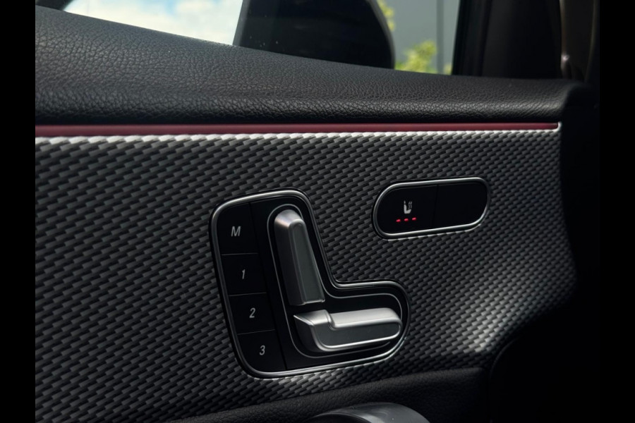 Mercedes-Benz A-Klasse 220 AMG M2020 PANO NAVI CAMERA PDC SPORTVELGEN