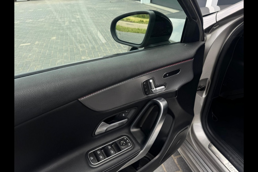 Mercedes-Benz A-Klasse 220 AMG M2020 PANO NAVI CAMERA PDC SPORTVELGEN