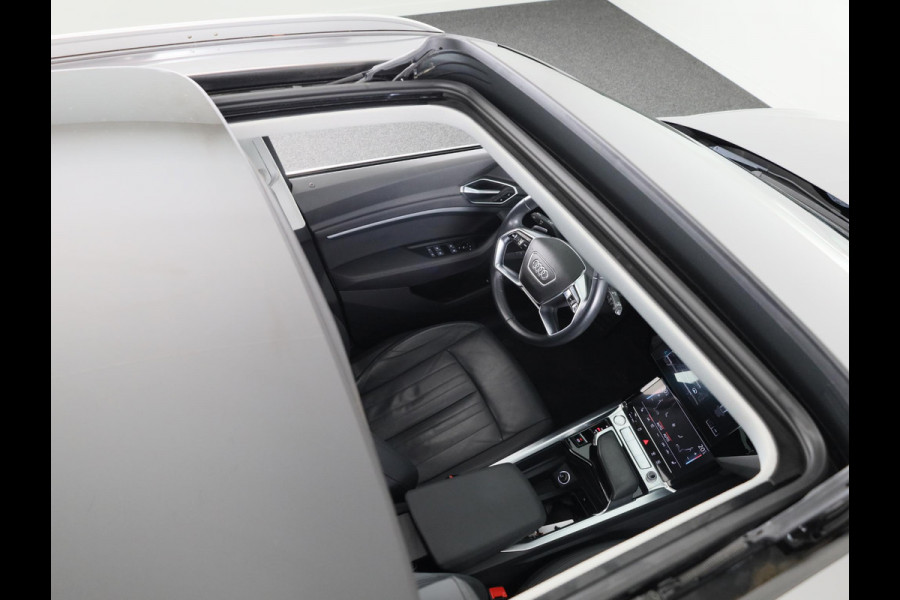 Audi e-tron e-tron 50 quattro Launch edition plus 71 kWh 313pk | Panoramadak | Lederen bekleding | Adaptieve cruise controle | Elektrisch verstelbare voorstoelen | Memory