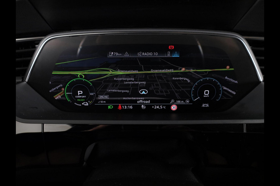 Audi e-tron e-tron 50 quattro Launch edition plus 71 kWh 313pk | Panoramadak | Lederen bekleding | Adaptieve cruise controle | Elektrisch verstelbare voorstoelen | Memory