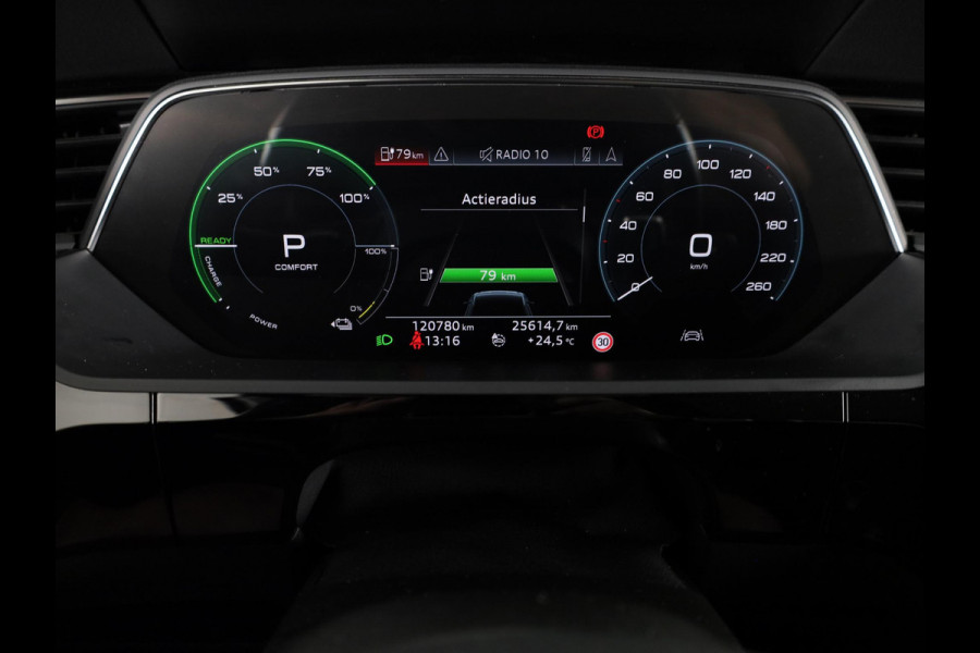Audi e-tron e-tron 50 quattro Launch edition plus 71 kWh 313pk | Panoramadak | Lederen bekleding | Adaptieve cruise controle | Elektrisch verstelbare voorstoelen | Memory