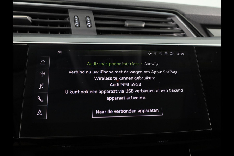 Audi e-tron e-tron 50 quattro Launch edition plus 71 kWh 313pk | Panoramadak | Lederen bekleding | Adaptieve cruise controle | Elektrisch verstelbare voorstoelen | Memory