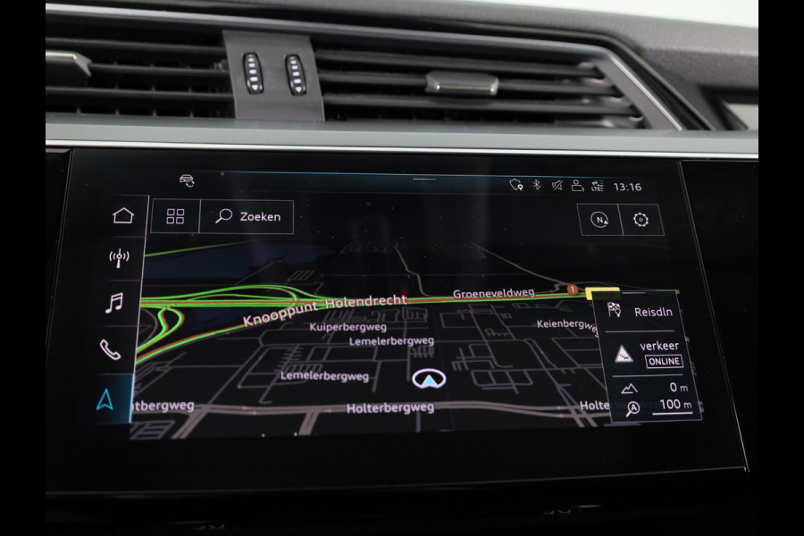 Audi e-tron e-tron 50 quattro Launch edition plus 71 kWh 313pk | Panoramadak | Lederen bekleding | Adaptieve cruise controle | Elektrisch verstelbare voorstoelen | Memory