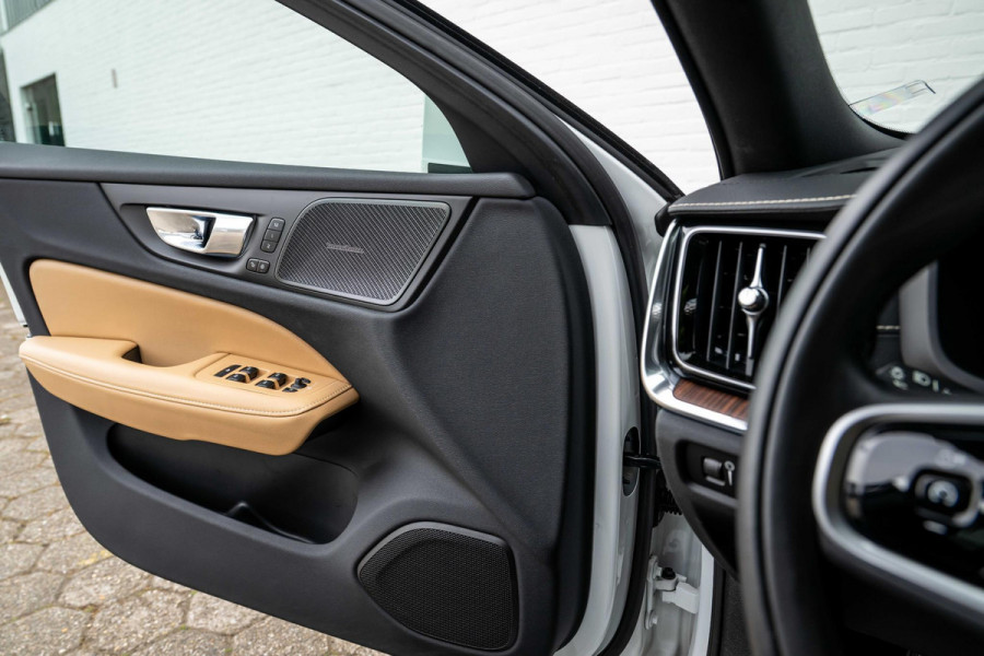 Volvo V60 2.0 T6 Recharge AWD Inscription LONG RANGE Massage