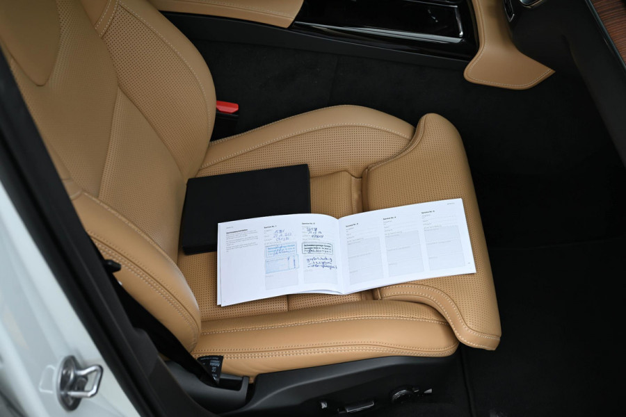 Volvo V60 2.0 T6 Recharge AWD Inscription LONG RANGE Massage