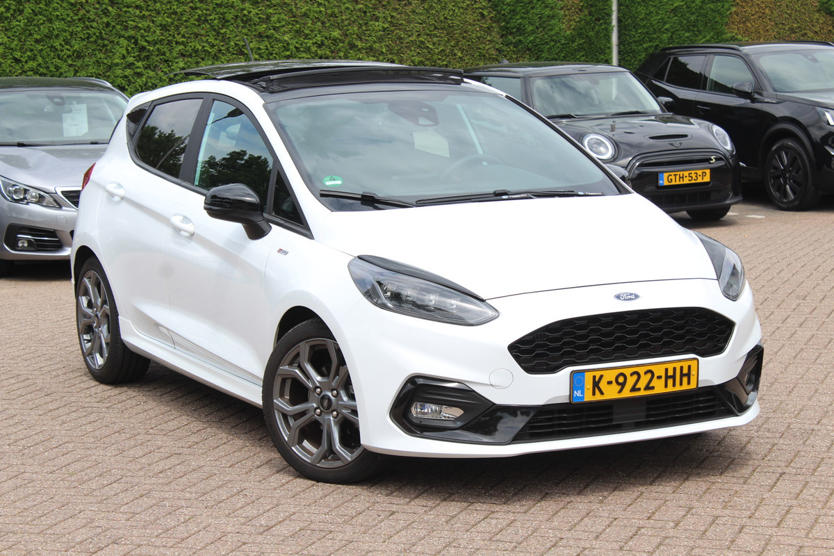 Ford Fiesta 1.0 EcoBoost ST-Line X / Panoramadak / Navigatie / Full LED / 17'' / Keyless / Stuur+stoelverwarming / Parkeerhulp achter / DAB / Cruise Control Ford Fiesta 1.0 EcoBoost ST-Line X / Panoramadak / Navigatie / Full LED / 17'' / Keyless / Stuur+stoelverwarming / Parkeerhulp achter / DAB / Cruise Control