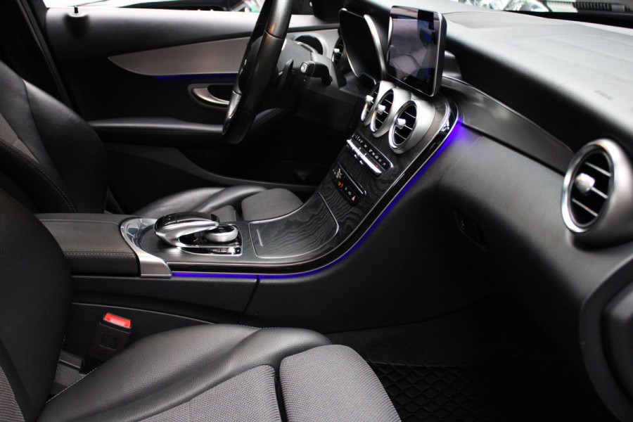 Mercedes-Benz C-Klasse 180 Navi Leer Camera Schuif-kanteldak PTS LM velgen Climate C. Cruise C.