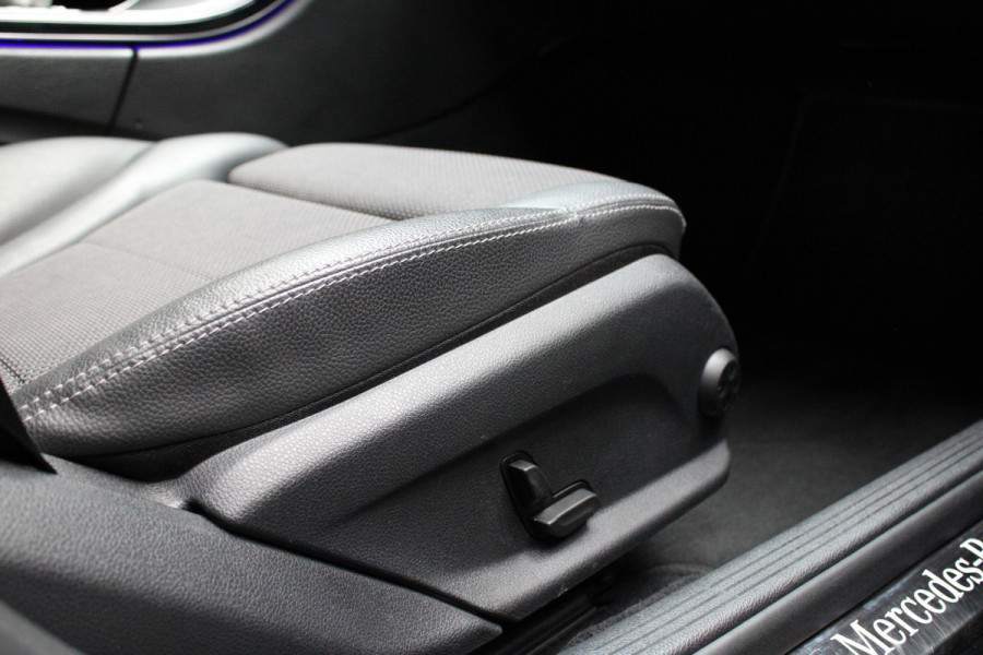 Mercedes-Benz C-Klasse 180 Navi Leer Camera Schuif-kanteldak PTS LM velgen Climate C. Cruise C.