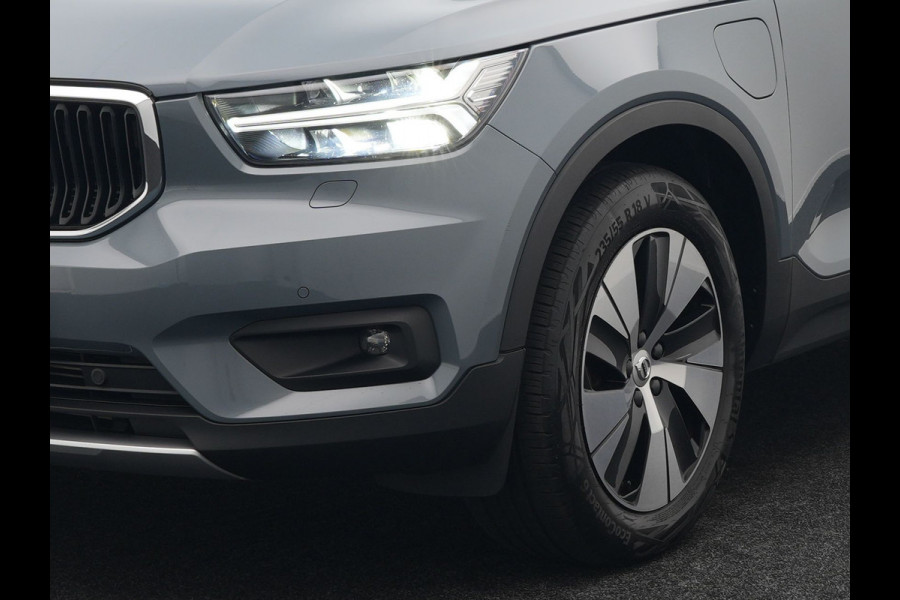 Volvo XC40 T5 Twin Engine Inscription Plug In Hybrid 261pk Thunder Grey Dealer O.H. PHEV | Panodak | Lederen Bekleding | Harman Kardon | Pilot Assist | Apple Carplay | Adaptive Cruise | Navigatie | Camera | DAB | Virtual |