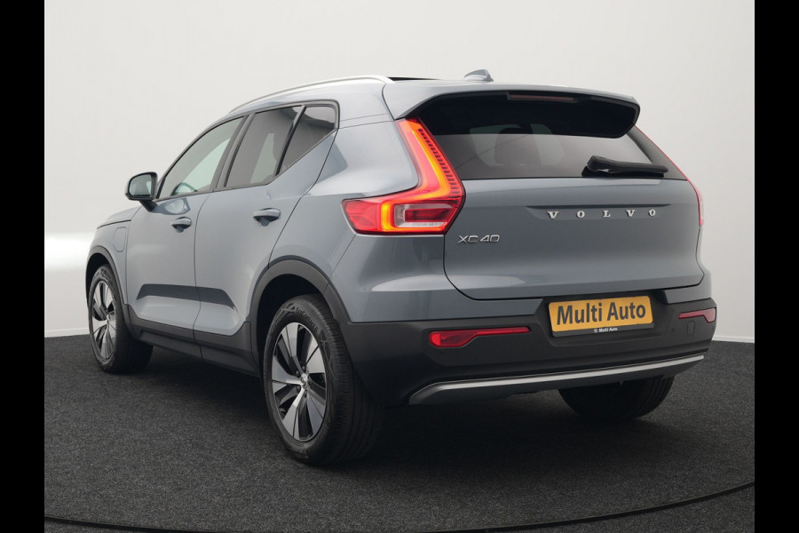Volvo XC40 T5 Twin Engine Inscription Plug In Hybrid 261pk Thunder Grey Dealer O.H. PHEV | Panodak | Lederen Bekleding | Harman Kardon | Pilot Assist | Apple Carplay | Adaptive Cruise | Navigatie | Camera | DAB | Virtual |