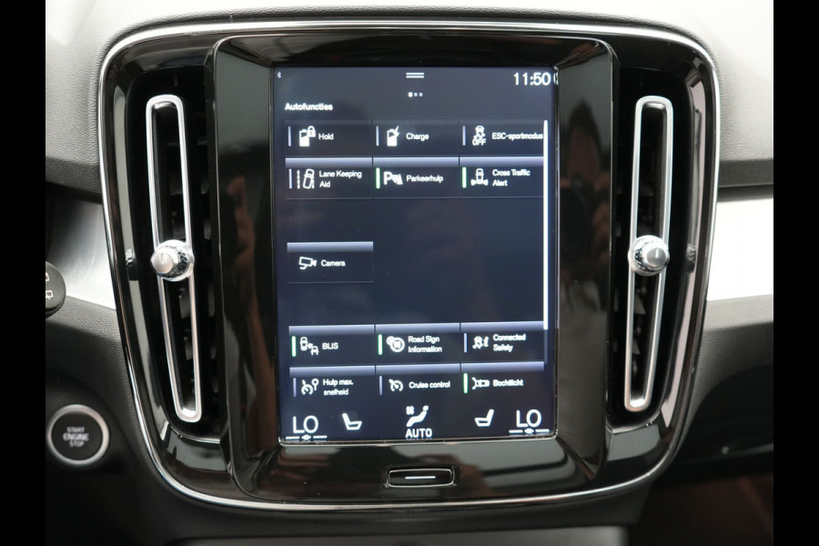 Volvo XC40 T5 Twin Engine Inscription Plug In Hybrid 261pk Thunder Grey Dealer O.H. PHEV | Panodak | Lederen Bekleding | Harman Kardon | Pilot Assist | Apple Carplay | Adaptive Cruise | Navigatie | Camera | DAB | Virtual |