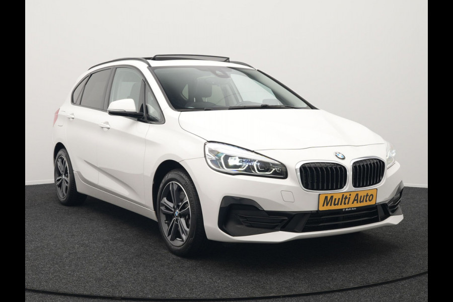 BMW 2 Serie Active Tourer 225xe iPerformance Sportline Plug In Hybrid 225pk Dealer O.H. PHEV | Panodak | Sportstoelen Memory | Adaptive Cruise | Harman Kardon | Sfeerverlichting Head Up | Navigatie | Apple Carplay | Camera | DAB |