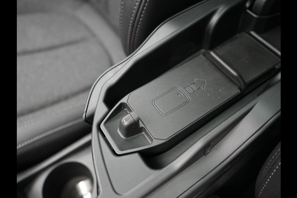 BMW 2 Serie Active Tourer 225xe iPerformance Sportline Plug In Hybrid 225pk Dealer O.H. PHEV | Panodak | Sportstoelen Memory | Adaptive Cruise | Harman Kardon | Sfeerverlichting Head Up | Navigatie | Apple Carplay | Camera | DAB |