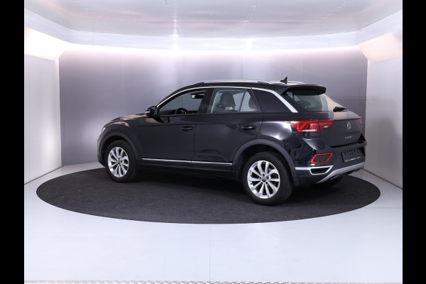 Volkswagen T-Roc 1.5 TSI Style 150 pk Automaat (DSG) | Navigatie via App | Parkeersensoren (Park assist) | Adaptieve cruise control | LED koplampen | Autom. airco | Apple Carplay/Android Auto |