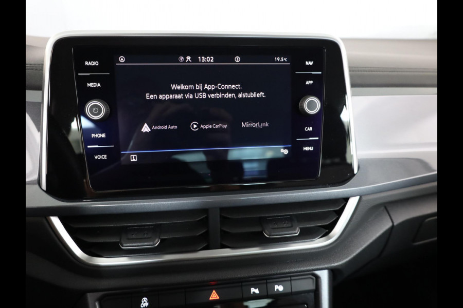 Volkswagen T-Roc 1.5 TSI Style 150 pk Automaat (DSG) | Navigatie via App | Parkeersensoren (Park assist) | Adaptieve cruise control | LED koplampen | Autom. airco | Apple Carplay/Android Auto |