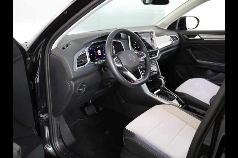 Volkswagen T-Roc 1.5 TSI Style 150 pk Automaat (DSG) | Navigatie via App | Parkeersensoren (Park assist) | Adaptieve cruise control | LED koplampen | Autom. airco | Apple Carplay/Android Auto |
