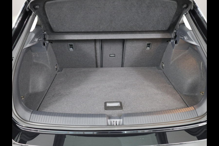 Volkswagen T-Roc 1.5 TSI Style 150 pk Automaat (DSG) | Navigatie via App | Parkeersensoren (Park assist) | Adaptieve cruise control | LED koplampen | Autom. airco | Apple Carplay/Android Auto |