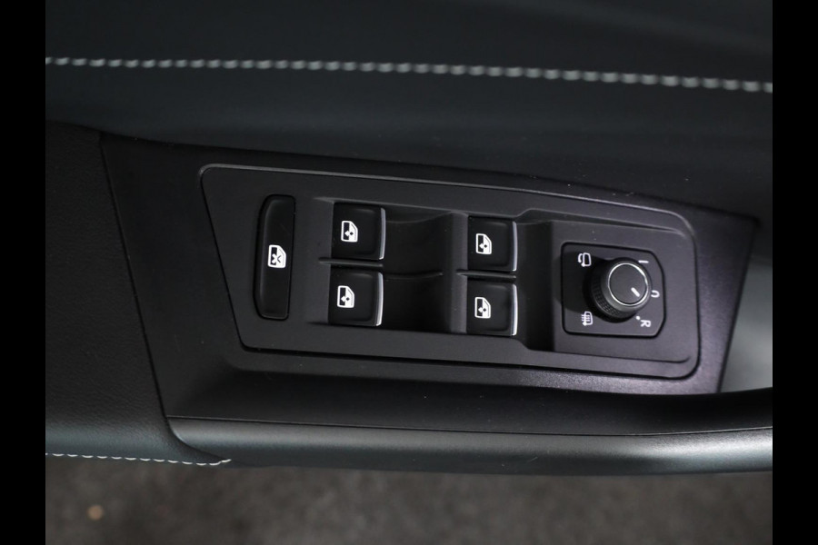Volkswagen T-Roc 1.5 TSI Style 150 pk Automaat (DSG) | Navigatie via App | Parkeersensoren (Park assist) | Adaptieve cruise control | LED koplampen | Autom. airco | Apple Carplay/Android Auto |