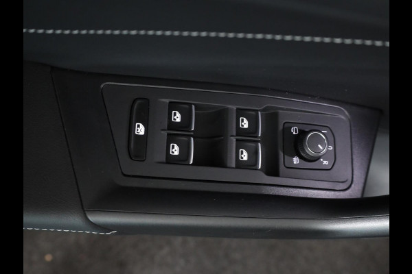 Volkswagen T-Roc 1.5 TSI Style 150 pk Automaat (DSG) | Navigatie via App | Parkeersensoren (Park assist) | Adaptieve cruise control | LED koplampen | Autom. airco | Apple Carplay/Android Auto |
