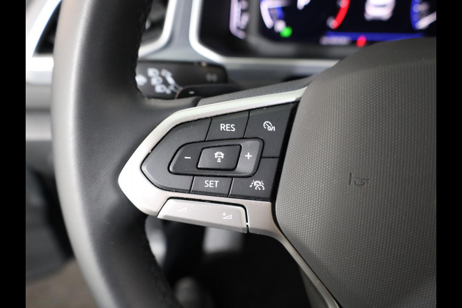 Volkswagen T-Roc 1.5 TSI Style 150 pk Automaat (DSG) | Navigatie via App | Parkeersensoren (Park assist) | Adaptieve cruise control | LED koplampen | Autom. airco | Apple Carplay/Android Auto |