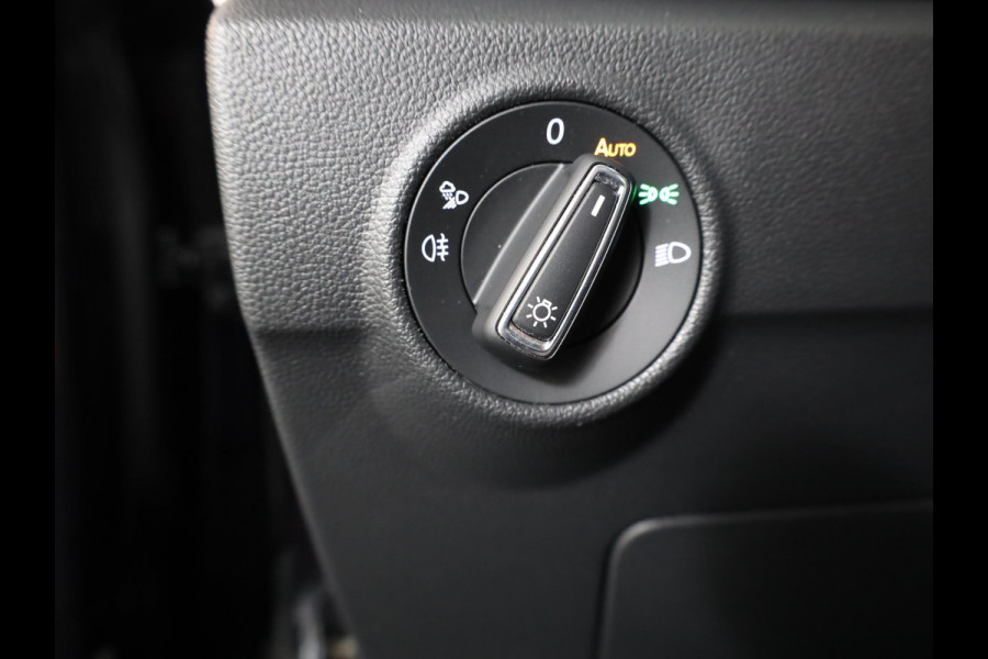 Volkswagen T-Roc 1.5 TSI Style 150 pk Automaat (DSG) | Navigatie via App | Parkeersensoren (Park assist) | Adaptieve cruise control | LED koplampen | Autom. airco | Apple Carplay/Android Auto |