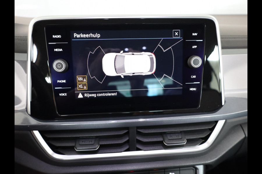 Volkswagen T-Roc 1.5 TSI Style 150 pk Automaat (DSG) | Navigatie via App | Parkeersensoren (Park assist) | Adaptieve cruise control | LED koplampen | Autom. airco | Apple Carplay/Android Auto |