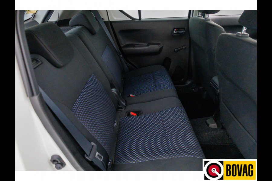 Suzuki Ignis 1.2 Smart 83 PK Hybrid Comfort Cruise-control | Achteruitrijcamera | Stoelverwarming | Trekhaak Navigatie, All-season, Led, App-connect, Airco