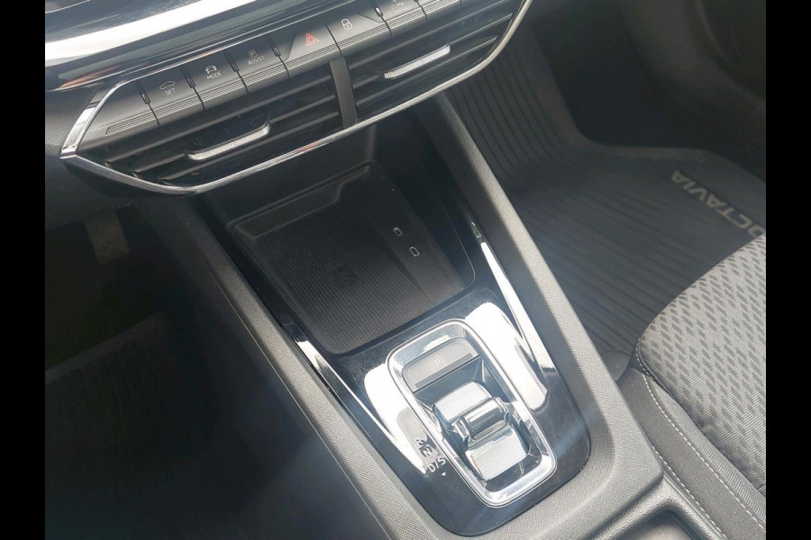 Škoda Octavia Combi 1.4 TSI iV PHEV Business Edition Plus | Panoramadak | Canton Audio | stoelverwarming | adaptive cruise control |