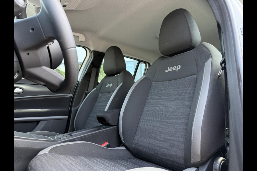 Jeep Avenger Longitude 54 kWh | Navi | Carplay | Stoelverwarming |