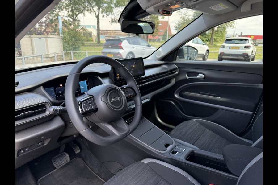 Jeep Avenger Longitude 54 kWh | Navi | Carplay | Stoelverwarming |