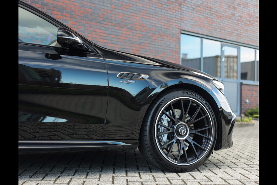 Mercedes-Benz E-Klasse Estate AMG 53 4MATIC+ Hybrid | Direct leverbaar! - Drivers Pack - Trekhaak - Pano