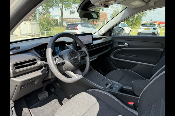 Jeep Avenger Altitude 54 kWh | Navi | Carplay | Stoelverwarming |