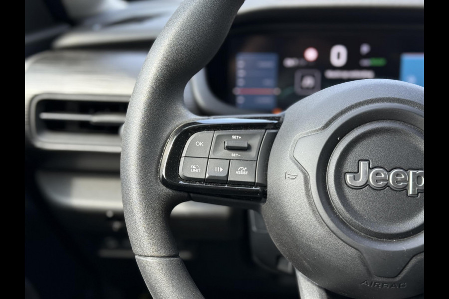 Jeep Avenger Altitude 54 kWh | Navi | Carplay | Stoelverwarming |