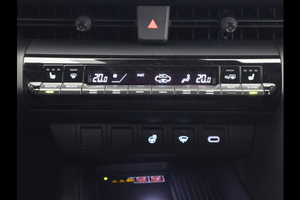 Toyota C-HR 2.0 Plug-in Hybrid 220 Dynamic | Stuur- & Stoelverwarming | Parkeersensoren | Apple Carplay & AndroidAUTO | Navigatie
