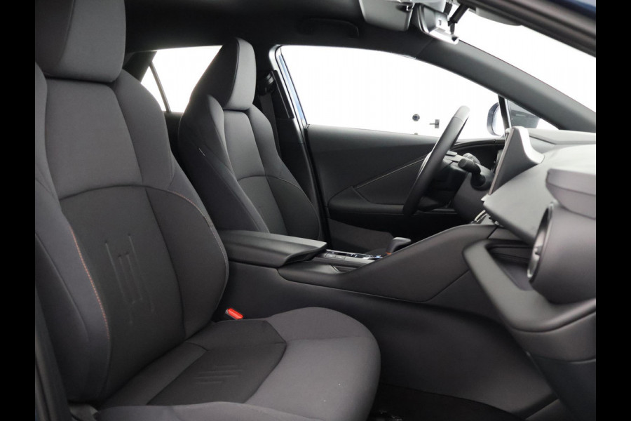 Toyota C-HR 2.0 Plug-in Hybrid 220 Dynamic | Stuur- & Stoelverwarming | Parkeersensoren | Apple Carplay & AndroidAUTO | Navigatie
