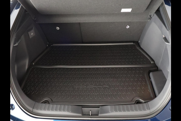 Toyota C-HR 2.0 Plug-in Hybrid 220 Dynamic | Stuur- & Stoelverwarming | Parkeersensoren | Apple Carplay & AndroidAUTO | Navigatie