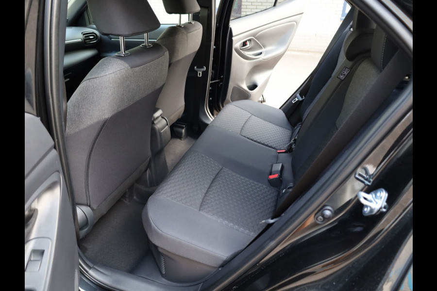 Toyota Yaris Cross 1.5 Hybr 130 Dynamic | Nieuw! | Stoel/ Stuurverwarming |