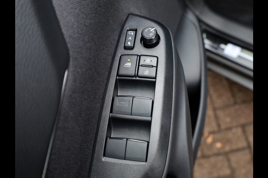 Toyota Yaris Cross 1.5 Hybr 130 Dynamic | Nieuw! | Stoel/ Stuurverwarming |