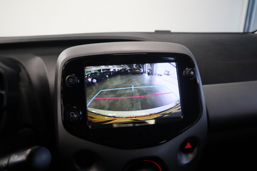 Toyota Aygo 1.0 VVT-i x-play limited Cabrio Carplay