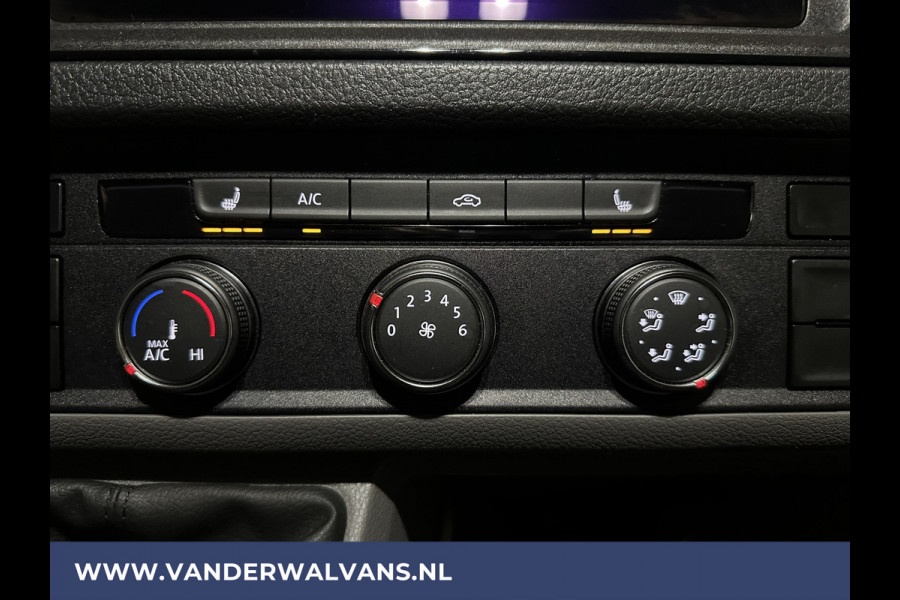 Volkswagen Crafter 2.0 TDI 141pk L3H3 L2H2 Euro6 Airco | Camera | Navigatie | Android Auto | Stoelverwarming Parkeersensoren, Bijrijdersbank, 3000kg trekvermogen, zilver