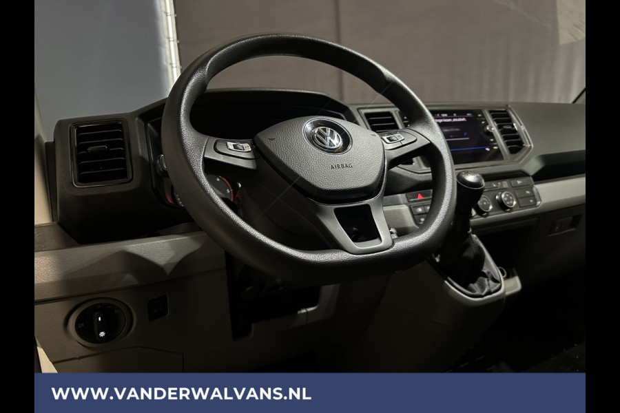 Volkswagen Crafter 2.0 TDI 141pk L3H3 L2H2 Euro6 Airco | Camera | Navigatie | Android Auto | Stoelverwarming Parkeersensoren, Bijrijdersbank, 3000kg trekvermogen, zilver