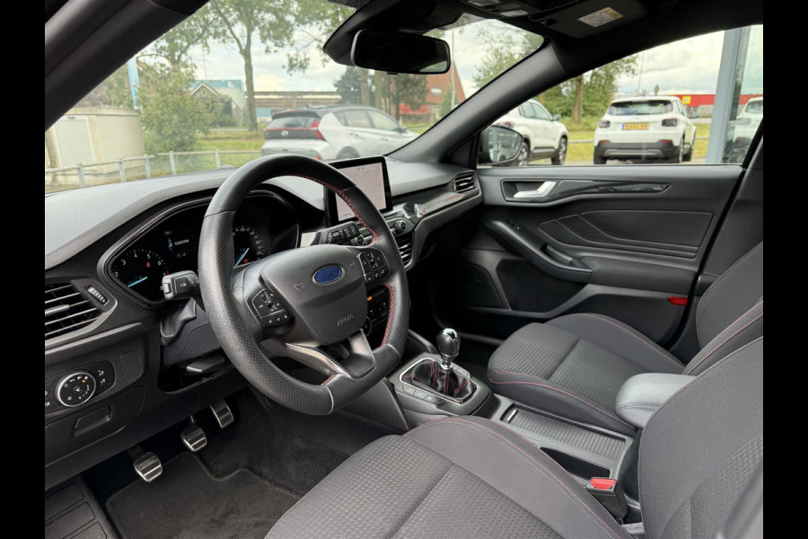 Ford Focus 1.0 EcoBoost ST Line Business | Navi | Trekhaak | Carplay |