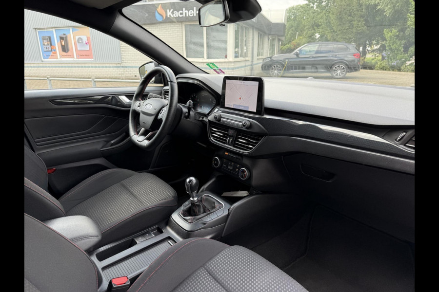 Ford Focus 1.0 EcoBoost ST Line Business | Navi | Trekhaak | Carplay |