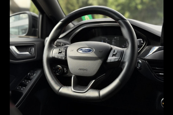 Ford Focus 1.0 EcoBoost ST Line Business | Navi | Trekhaak | Carplay |