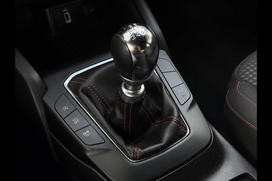Ford Focus 1.0 EcoBoost ST Line Business | Navi | Trekhaak | Carplay |